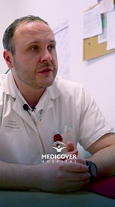 👤 Dr. Mihai Ștefan Mureșan, medic primar chirurgie generală, ne dezvăluie aspecte importante despre formele de cancer mamar și tratamentele multidisciplinare adaptate în funcție de acestea. 🎀 Lupta împotriva cancerului de sân este o călătorie plină de provocări, marcată de reziliență și schimbare. În cadrul Spitalului Medicover Cluj, recunoaștem că sânii unei femei simbolizează mai mult decât anatomia, reflectând în primul rând valoarea de sine. Cancerul de sân poate fi clasificat în funcție d