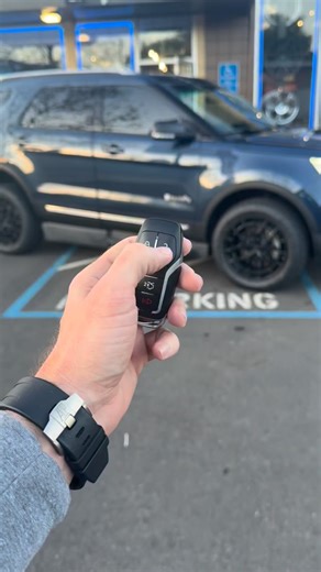 ♿️ Ford Explorer @braunability ♿️ This @braunability Ford Explorer is used to transport an All Terrain Wheel Chair. We’re helping the client get the Explorer more all terrain capabale with 20” @vossen and @toyotires AT3. #caliwheels #californiawheels #vossen #toyo #braunability 🚙 Ford Explorer Conversion @braunability 🛞 20” @vossen HFX-1 🛞 20” @toyotires AT3 🎶 “Tell Me When To Go” @officialkeakdasneak @e40 | California Wheels