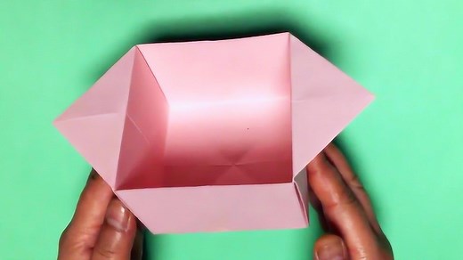 教你怎样用A4纸折一个简易的收纳纸盒子