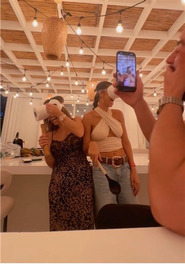 Des backstages de qualités 🫣😂 @Manontanti 🫶🏽 #pourtoi #tiktokviral #funnytiktok