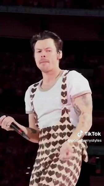 Music for a sushi restaurant 🧡 #harrystyles #harrystylesvids #fyp