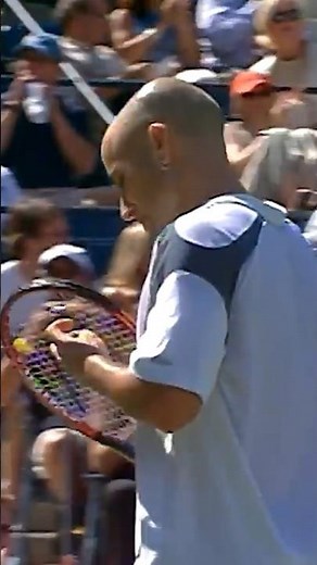 ICONIC Agassi vs. Hewitt point! 🔥