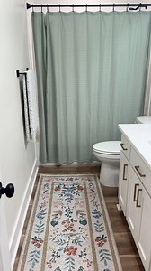 A cozy pop of spring for my guest bathroom 🌸🌷💗 #rugs #bathroomdecor #bathroomdesign #springtime #springdecor #bathroomrug #guestbathroom | Victoria Lightfoot