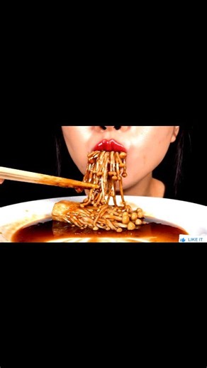 2.7K views · 18 reactions |  “Chinese Noodles ASMR — Slurpy, Saucy Comfort Bites!” 異 . .  Caption: Long, saucy Chinese noodles with that perfect slurp sound — instant ASMR happiness! 襤 Every bite is loaded with flavor and soothing eating sounds to relax your mind. ✨  Turn your volume up and enjoy the noodle therapy! . . #FoodASMR #ChineseNoodlesASMR #NoodlesASMR | Asmr Mukbang | Facebook