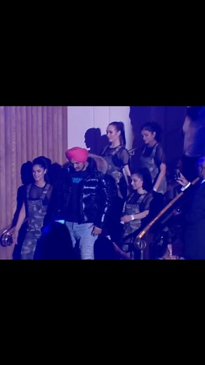 328K views · 11K reactions | Sidhu moosewala live entry  . . #SidhuMooseWala #sidhumoosewala2020 #sidhumoosewalaedit #SidhuMooseWalaLive #sidhumoosewalalegend #SidhuMooseWalaOnly #sidhumoosewalafans #liveshow #live #reelsinstagram #reelsviral #lastride #legendneverdies #sidhumoosewala⛳️#sidhufans #sunnymalton #SidhuLivesOn #livemoment #liveshows #voices #sidhuarmy #sidhumoosewala_only | ਸਿੱਧੂ ਮੁਸੇਵਾਲਾ | Facebook