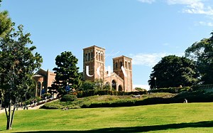 [𝗽𝗹𝗮𝘆𝗹𝗶𝘀𝘁] 🎒 4K视频 | 大学 | 加州大学洛杉矶分校 UCLA | 漫步歌单