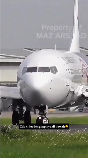 Malaysia Airlines Intersection take off #short #shorts #malaysiaairlines #takeoff