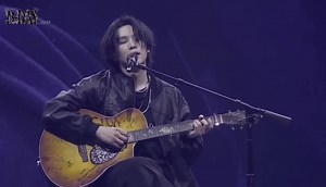 방탄소년단 💜 (@btsvideo_1306) - Suga Seesaw Performance Concert Highlights