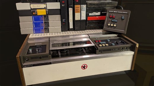 1972年索尼 VO-2600 U-Matic 专业录像机介绍与拆解 | 作者：probnot's tech | 机翻中文