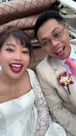 Instant celebrity yan sila 😂😂 tutal minsan lang naman ikasal HAHAHA @umaaaaayyyyy