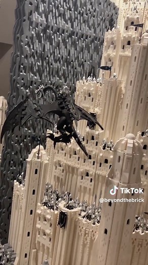 LEGO Minas Tirith with 100,000 Pieces! Built by @The Lord of the Bricks | Design by Stefano Mapelli | Instructions at stebrick.com #lego #legotiktok #legotiktoker #lordoftherings