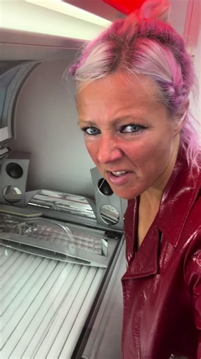 Clean the sunbeds after you use them! #viraltiktok #sunbeds #contentcreator #fyp #foryoupage