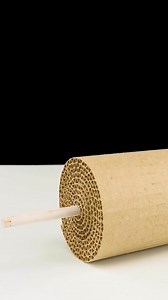 How to Build Amazing Rubber Band Machine Gun #DIYGun #RubberBandCraft #CardboardCreation #CraftingFun #ASMRDIY #SatisfyingBuild #CreativeProjects #STEMFun #RubberBandFun #PopsicleStickCraft | The Q