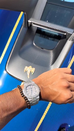 5.4K views · 3.3K reactions | The stunning Koenigsegg Jesko Absolut 'Kronos'  #luisncars #supercars #superautos #autosexoticos #hypercars #koenigseggjeskoabsolut #koenigseggjesko #jeskoabsolut #koenigsegg | Luisncars | Facebook