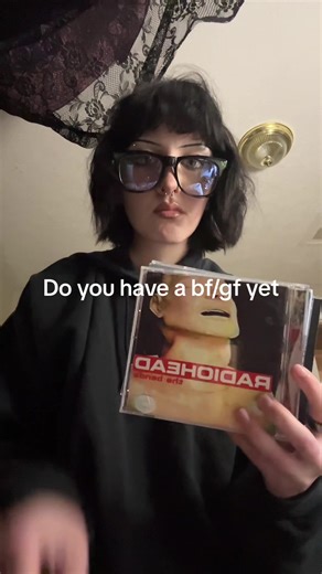 P Lips (@_frog_f33t_)’s videos with original sound - Ree