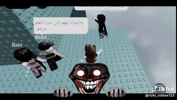 Collapsing Tower Challenges in Roblox Gameplay