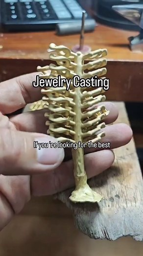 BlueCast on Instagram: "If you're looking for the best castable resin and 24/7 customer support, BlueCast X-Wax is the only answer. Learn more at www.bluecast.info Designs and Casting by @martinezjoyero @sujoya On this website, you can find all the guides and tutorials for our resins #castableresin #resin3dprinting #resinjewellery #resinwax #cubanlink #cubanchain #goldcasting #gold #casting #CastingSolutions #jewelry #joyeria #gioielleria #bijouterie #schmuckgeschäft #joalheria #madeinitaly"