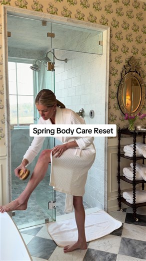 Our kind of Sunday: a spring body care reset with @saraferguson 🌸 #springreset #sundayreset