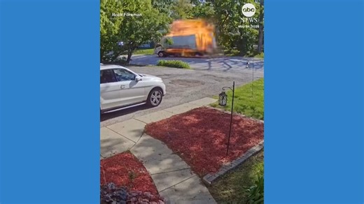 Video Truck explosion damages multiple homes in Chicago suburb