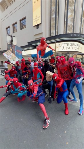 Des dizaines de Spider-Man envahissent le Grand Rex pour la projection spéciale de Brand New Day !