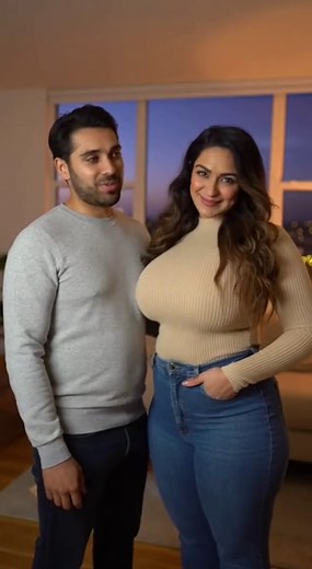Girlfriend Grows Taller: Celebrating Growth Spurts