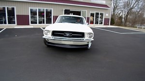 5K views · 78 reactions | Orkan Sahin alias Orkanifornia ist wieder in den USA unterwegs: Bei einem Händler in Washington hat er ein echtes Schmuckstück erworben, einen weißen Mustang. Er kennt den Oldtimer lediglich von Fotos aus dem Internet. Ob es sich dabei um ein Glücksgriff oder doch nur Schrott handelt, seht ihr am 08.03. bei auto mobil - das VOX Automagazin. | auto mobil - das VOX Automagazin | Facebook