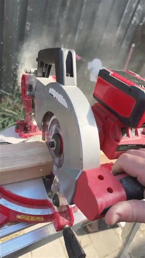 Ozito Einhell PXC 6.0 amp battery in 18v drop saw. Cordless drop saw PXC