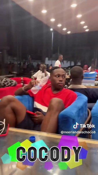 Célébration d'anniversaire avec amis !