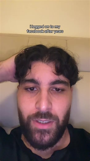 Self-Roasting: The Art of Humor and Reflection