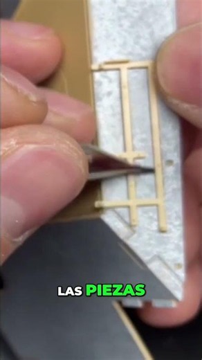 The ultimate trick to apply Zimmerit without mistakes! #scalemodeling #zimmerit #tips