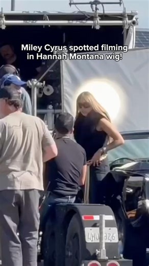 Miley Cyrus spotted filming in Hannah Montana wig!