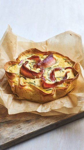 I just know you are going to LOVE me for this super delicious, super simple recipe. It’s the easiest and most delicious Cheat’s Bacon and Egg Pie you will ever make. Buttered tortillas sandwiched together with Parmesan and baked on sheets of Glad’s home compostable bake paper makes the crunchiest and yummiest crust. Just yum. D.x. Find the recipe on my website or here: bit.ly/CheatBaconEggPie In partnership with Glad Australia | donna hay