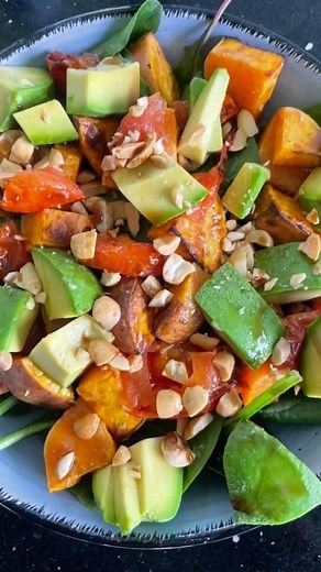 Are you ready for Easter? Check out these last minute recipe ideas in our FREE Healthy Easter ebook! https://www.healthymummy.com/free-download-healthy-easter-ecookbook/ | The Healthy Mummy