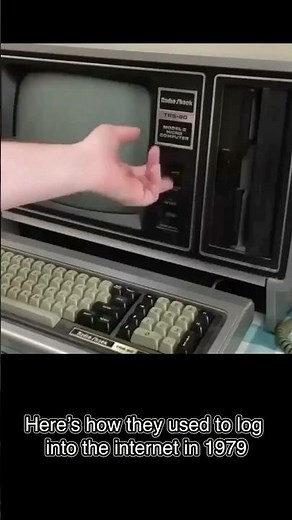 Logging on to the Internet in 1979 — You Won’t Believe the Process! 💻📞