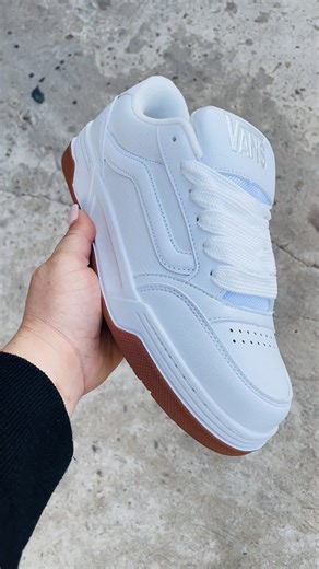 Vans Shoes Collection in San Francisco and Maracaibo