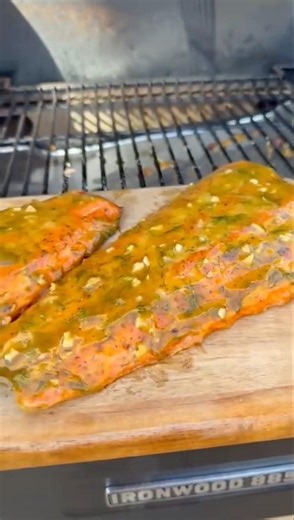 Honey glazed salmon 🍣🍯 #traegergrills #traeger #bbq #bbrgrill #bbqsmoker