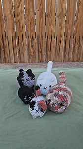 Crochet Loaf Cats and Kittens, Two Sizes, Made to Order, Handmade Plushie Stuffed Animal - Etsy