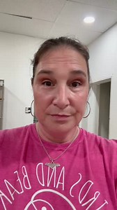 13K views · 419 reactions | Reality in Rescue: A real life 5th day review of no papers in cages, using the scrape/sweep method during feeding daily for our parrot rescue. The theory is, we save a ton of money on puppy pads, and everything stays cleaner because on regular paper change day, we instead power wash trays/grates. This is day 5, with one day of no scraping/sweeping them in between. | Birds and Beaks Rescue and Rehab | Facebook