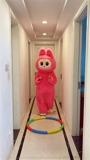 cute Zimomo & Mokoko jumping into the hula hoop