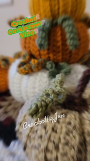 Crochet Corkscrew Spiral/Vine for 🎃 #crochetpattern #crochetcorkscrew #crochet #fypシ゚viralシ #crocheting #fypシ゚ #crochethandmade #crochetlove #gantsilyo | Simply Yarn