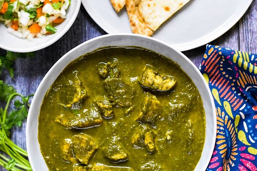 Chicken Saag - Palak Chicken (Chicken Spinach Curry)