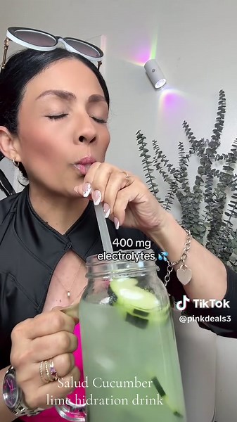 Taste Salud Cucumber lime agua fresca 🥒🍋‍🟩💦 @Taste Salud #tastesalud #tastesaludcucumberlime #tiktokshopspringglowup #tiktokshopcreatorpicks