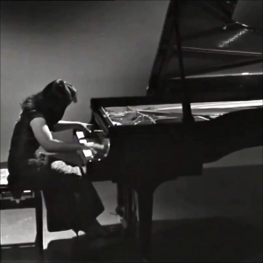 Martha Argerich Plays Liszt's Hungarian Rhapsody No. 6