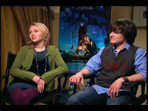Bridge to Terabithia Anna Sophia Robb and Josh Hutcherson