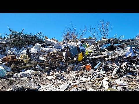Heartbreaking! Hurricane Ian leaves Sanibel Island covered in damage and debris.