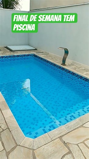 piscina está show.