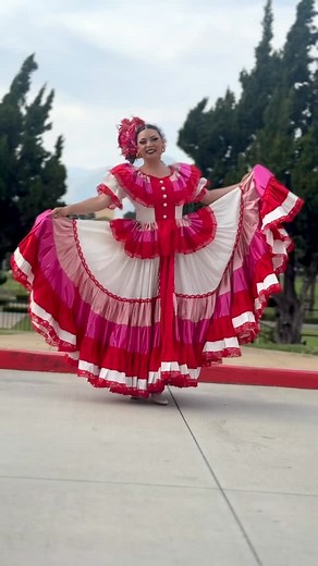 2.5K views · 3K reactions | colima colima colima • • • • • #folklorico #balletfolklorico #mexico #folklore #bailefolklorico #dance #folklor #danza #baile #culture #colima #colimamexico #dancer #bailarina #cultura | matisseazul | Facebook