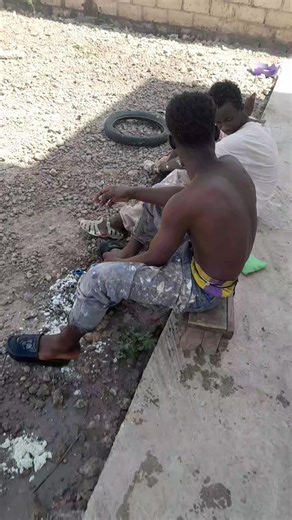 Vidéos de DOSS (@teyel1) avec son original - ZEGUÉ_XAPI-officiel