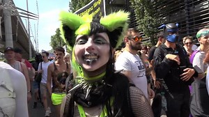 Esslingen zeigt Flagge! 🌈 Tausende feiern den CSD 2025 – mit Demo, Musik, Drag und einer klaren Botschaft: „Nie wieder still – ES bleibt queer“. Hier ein paar Impressionen. Mehr dazu dann am Montag im Journal | Regio TV Stuttgart