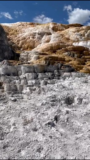 Devils Thumb, Mammoth Hot Springs, Yellowstone National Park, Wyoming, USA 🇺🇸🇺🇸🇺🇸 #4kscenicdrivesandhikes #yellowstone #usatravel #usaroadtrip #travelwithme | 4K Scenic Drives and Hikes Worldwide.